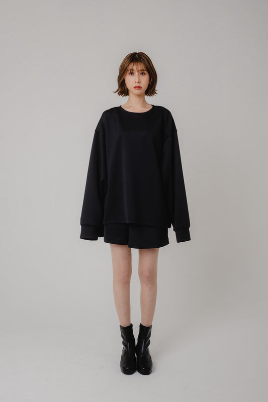 Minimal Oversized Sweat Top