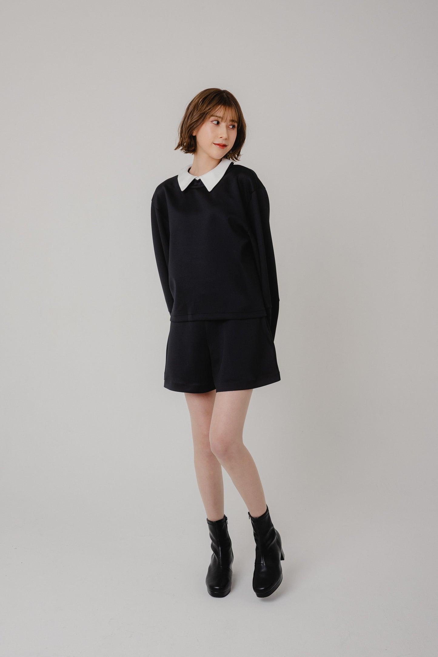 Contrast Collar Sweat Top