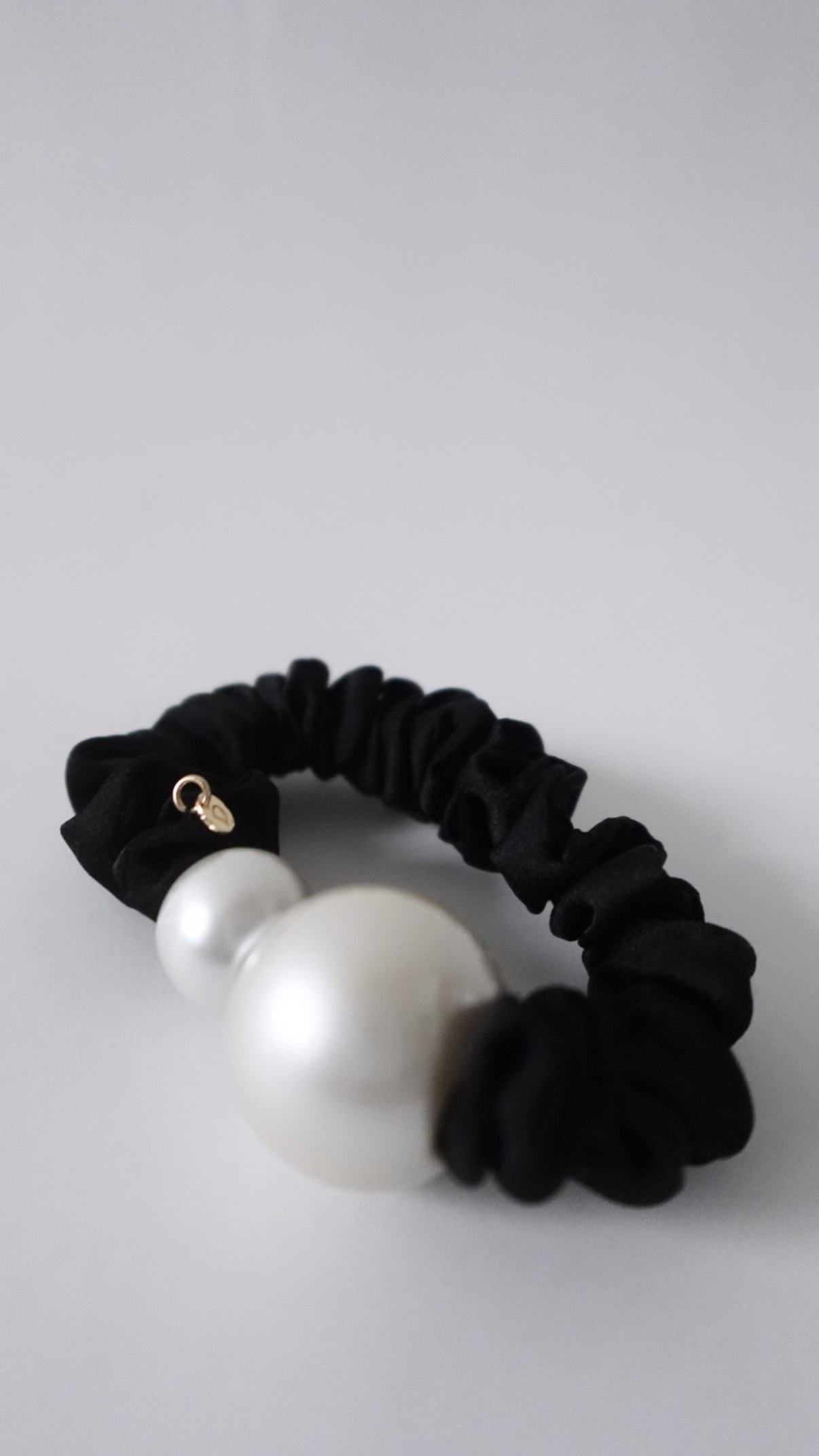 Dual Pearl Chouchou (Black)