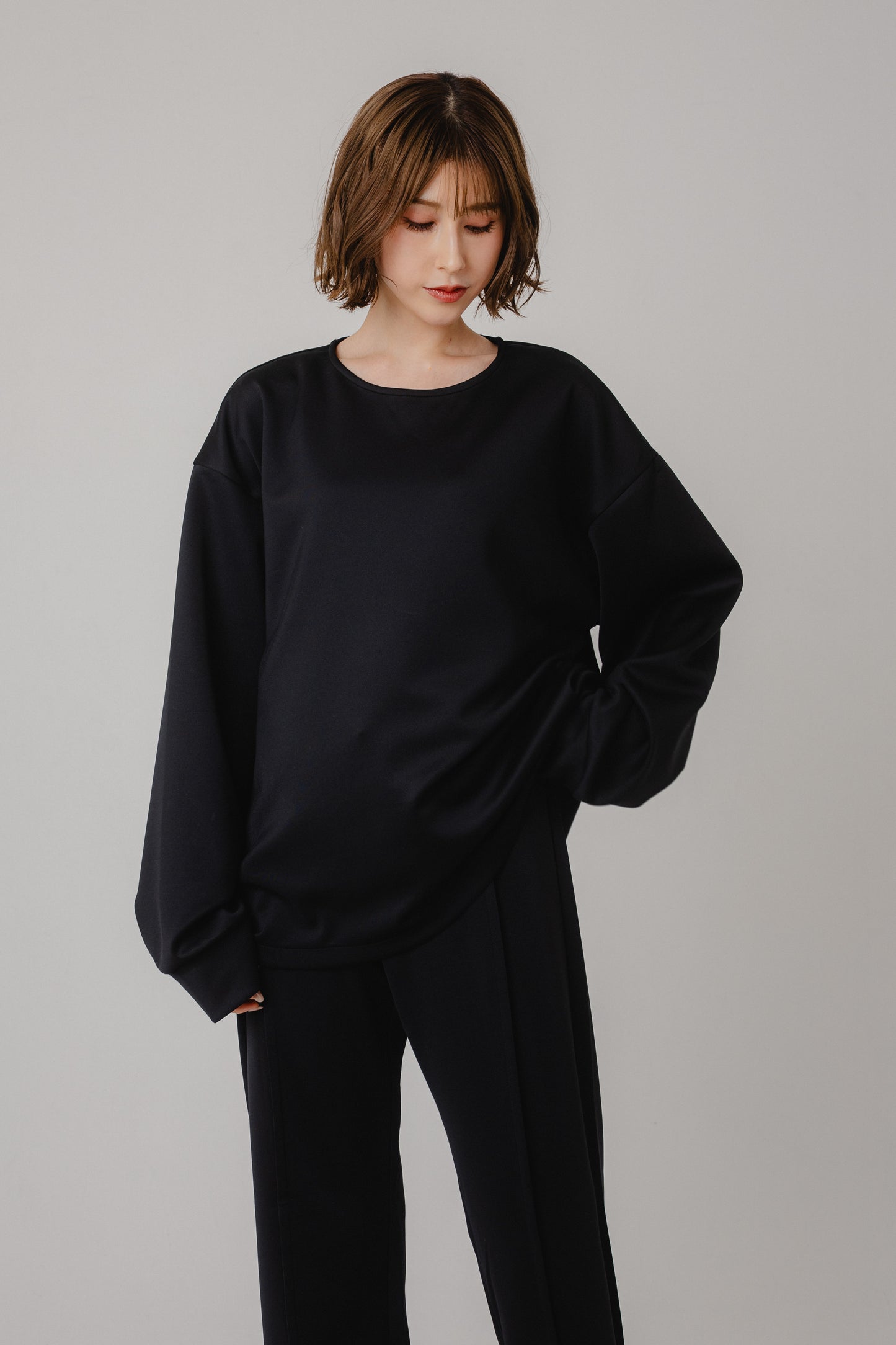 Minimal Oversized Sweat Top