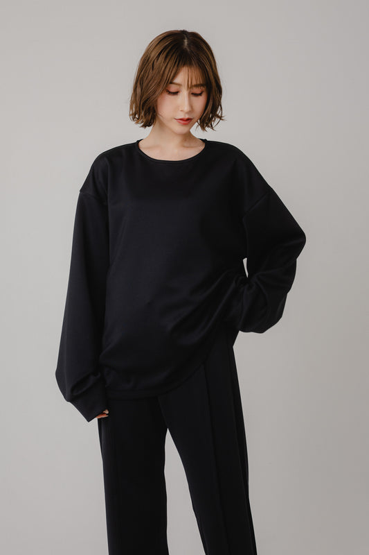 Minimal Oversized Sweat Top